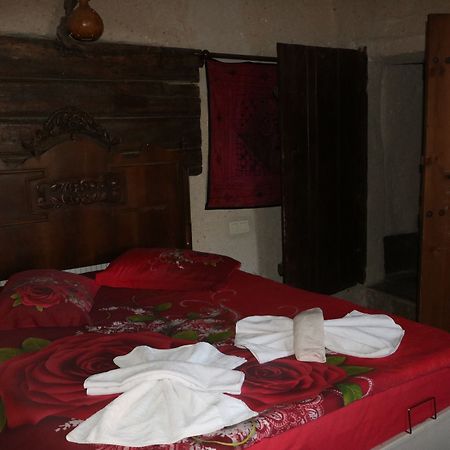 Crazy Horse Pension Ортахисар Экстерьер фото